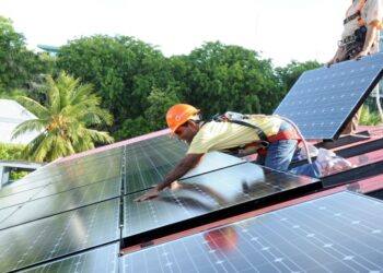 LG cerrará negocio de paneles solares