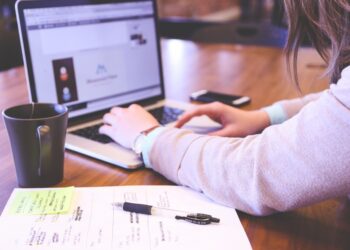 ExxonMobil otorga becas a estudiantes de la UNAM