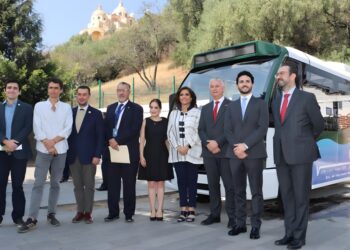 Lanzan en Puebla proyecto piloto MoveUp de movilidad eléctrica universitaria