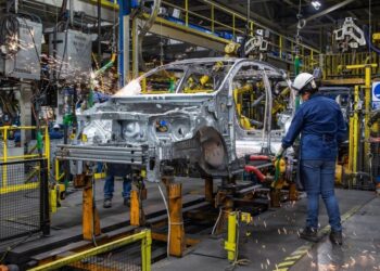 Plantea el talento un reto para la transición a vehículos eléctricos: Isabel Studer