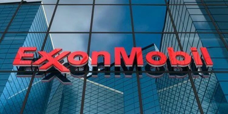 Se suma Exxon Mobil a empresas que dejan Rusia