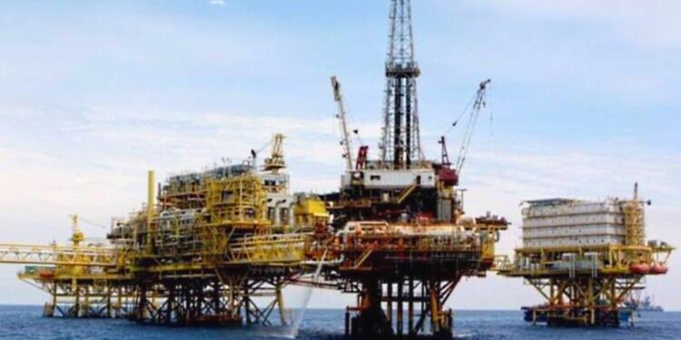 Niegan a Pemex tres planes de exploración en el Golfo de México