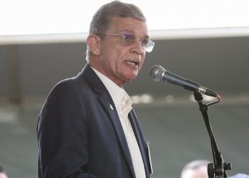 Confirman salida del presidente de Petrobras