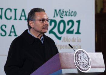 Baja Pemex meta de producción de crudo para 2022
