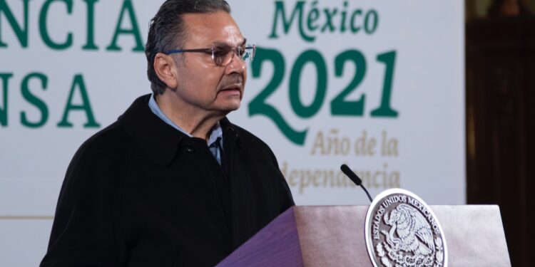 Baja Pemex meta de producción de crudo para 2022