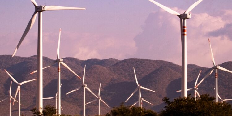 Falso que la Corte haya declarado ilegales los autoabastos en electricidad