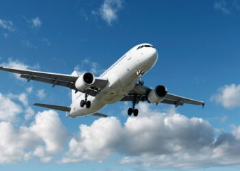 CEMEX convertirá CO2 e hidrógeno en combustible de aviación