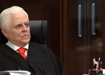 Lamenta Góngora Pimentel resolución de la Corte sobre ley eléctrica