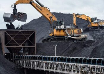 Prohíbe Reino Unido importaciones de carbón ruso