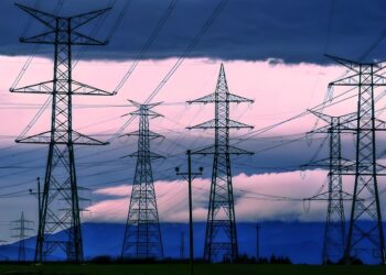 Invertirá Perú USD 130 millones en líneas de transmisión eléctrica