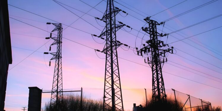 Ciclos combinados “El Sauz II” y “Salamanca” hasta 2024, confirmó la CFE