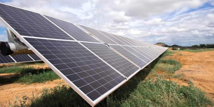 Construirán empresas en Brasil planta solar de 438 MW bajo la modalidad de autoproducción