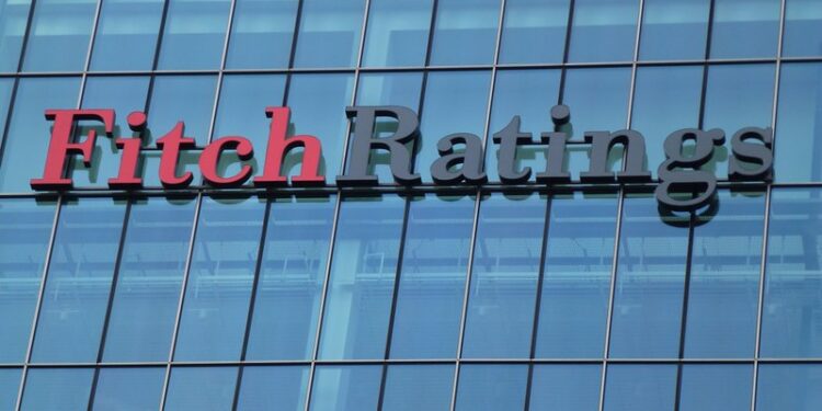 Fitch prevé freno en inversiones eléctricas