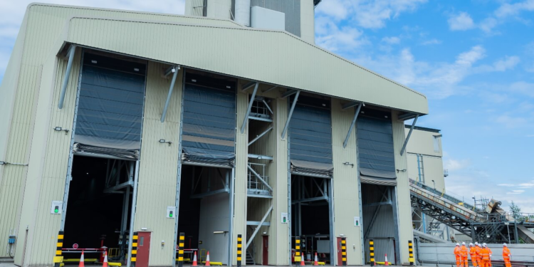 Abre Cemex planta que funcionará con combustibles verdes