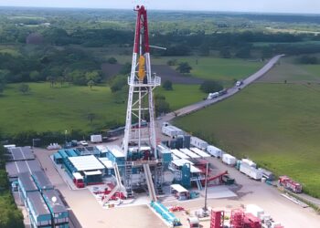 CNH podría sancionar a Pemex por desviaciones en el plan de Ixachi