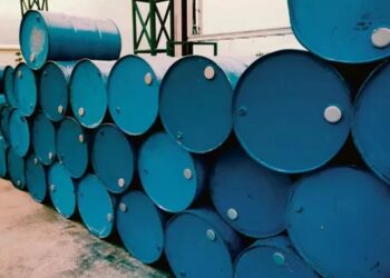 Petróleo se dispara más de 5% en un día