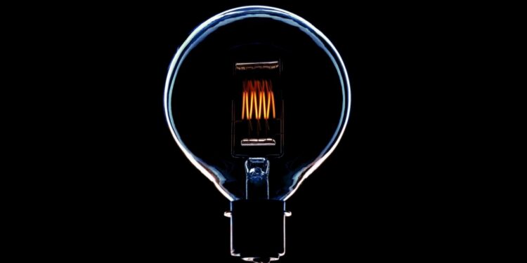 Energía limpia plantea retos a las naciones, advierte el Foro Económico Mundial