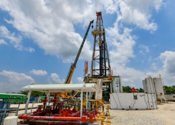 Nuevos campos de Pemex deberán producir 378 mil bd para alcanzar la meta de este año