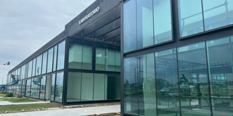 Desaceleran actividades en Dos Bocas