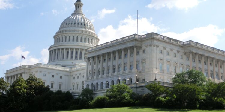 Senado de EU exige a Biden hablar con México sobre reforma del litio