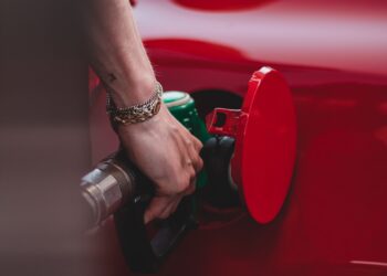 El gobierno ya subsidia a las gasolinas