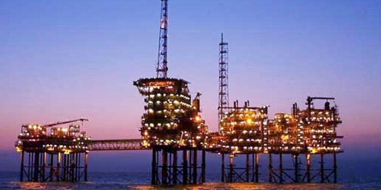 México no alcanzará los 2 millones de barriles de crudo a 2024