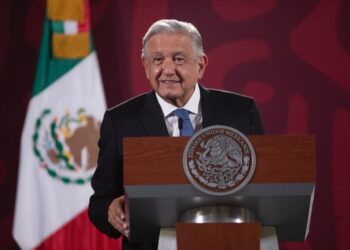 Pemex tiene liquidez, asegura AMLO