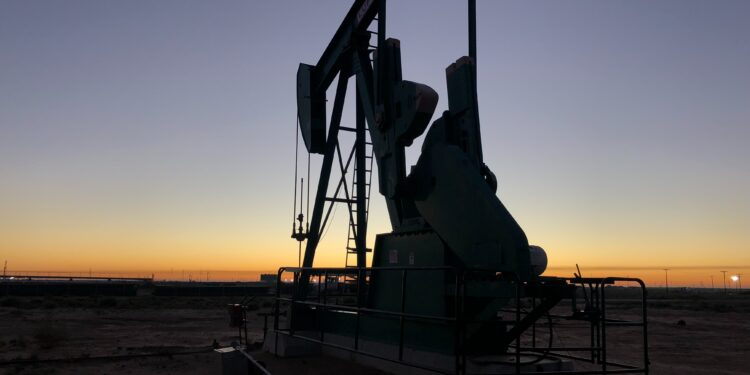 Subirá demanda y producción de crudo en EU para este año