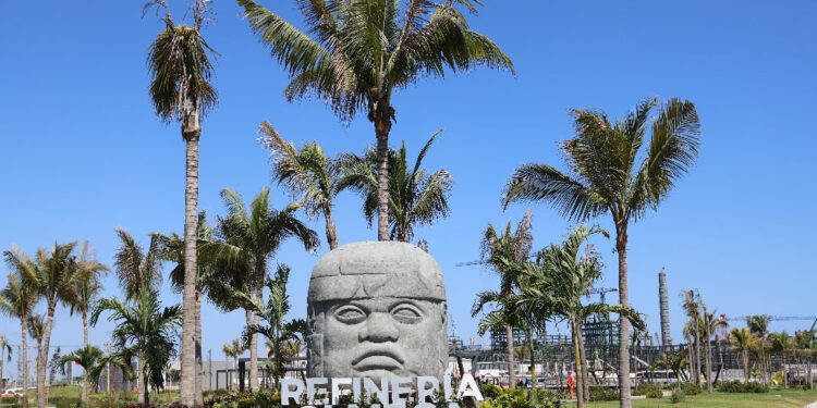 Logística, el otro problema de Dos Bocas