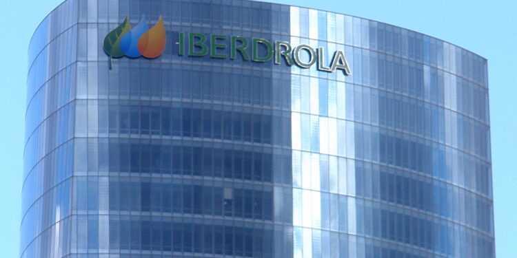 Dan suspensión definitiva a Iberdrola por juicio por multa de más de nueve mil mdp