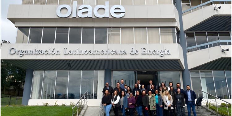 Género y energía: formación para agentes de cambio en Latam