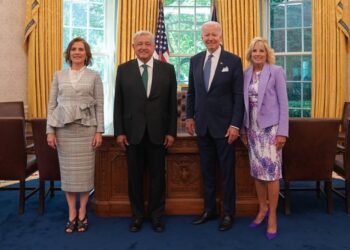 Pone AMLO a disposición de EEUU más de 1,000 km de gasoductos