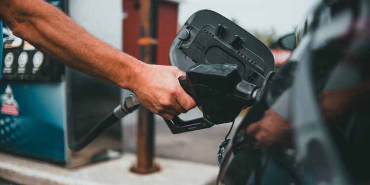 Inflación superaría 10% sin estímulos fiscales a gasolina