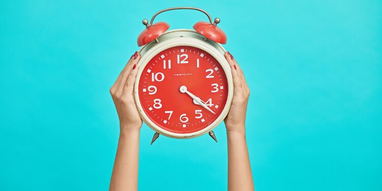 Recibe Congreso de la Unión iniciativa para eliminar el Horario de Verano