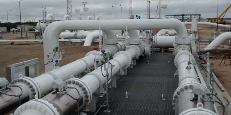 Estrategia de gas de Sener dañará competencia en gas natural y electricidad