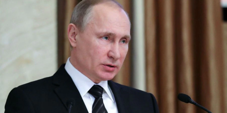 Rusia restringe transacciones de países hostiles en sus sectores energía y finanzas