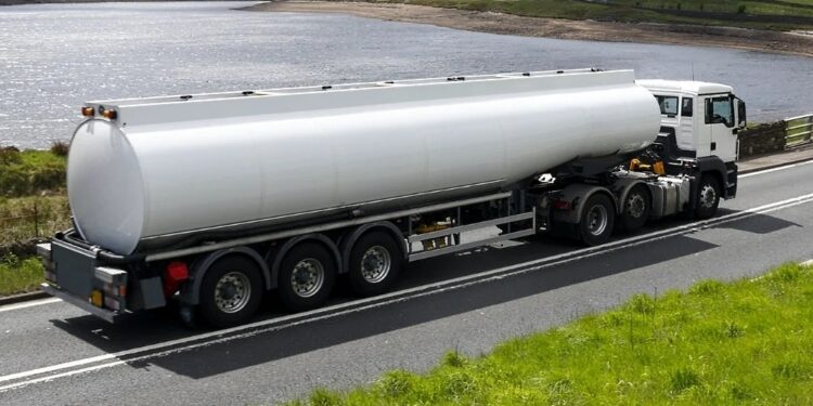 Emite COFECE recomendaciones a limitaciones que impone la CRE a comercializadores de petrolíferos
