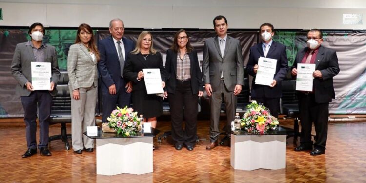 Urge Rocío Nahle al IMP capacitar ingenieros refinadores