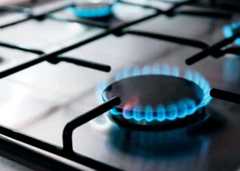 Gas natural y electricidad rebasan la inflación