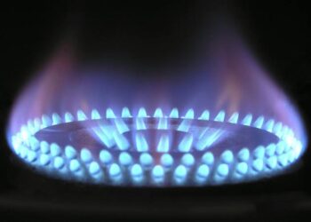 Busca CRE topar tarifas del gas natural