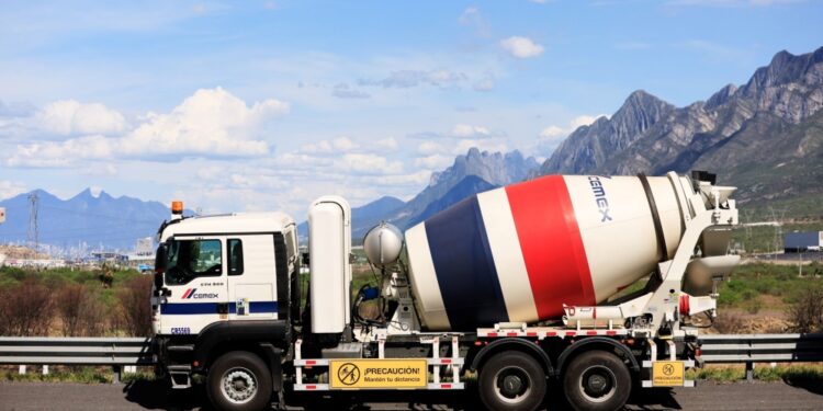 Introduce CEMEX camiones a gas natural en sus flotillas