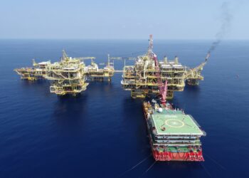 WTI alcanza su precio más alto del mes