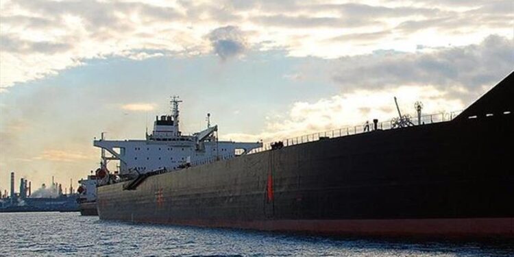 Pone OPEP+ sobre la mesa recortes de suministro de petróleo