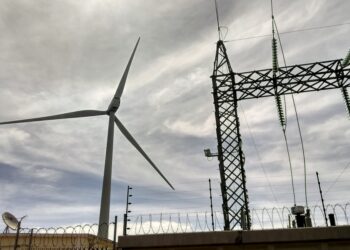 En riesgo generación eléctrica de no haber inversión público-privada, advierte IMCO