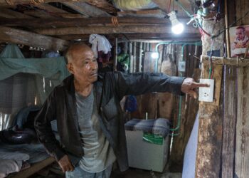 Iberdrola México lleva energía solar a 100 viviendas y una escuela de la Huasteca Potosina
