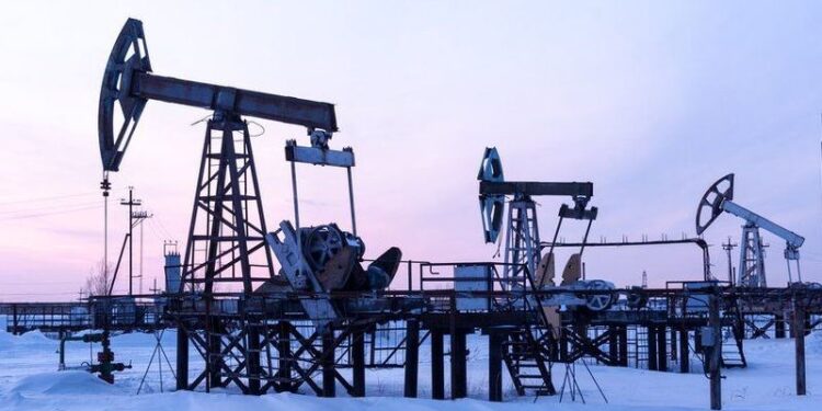Impondrá el G7 un tope máximo a los precios del petróleo ruso
