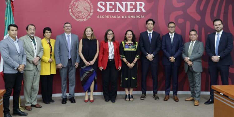 Toman protesta al Consejo de Administración de LitioMx