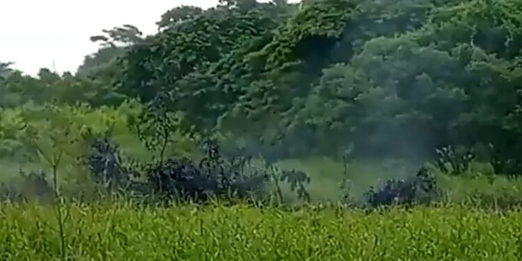 Denuncian otra fuga de petróleo en ducto de Pemex en Tabasco