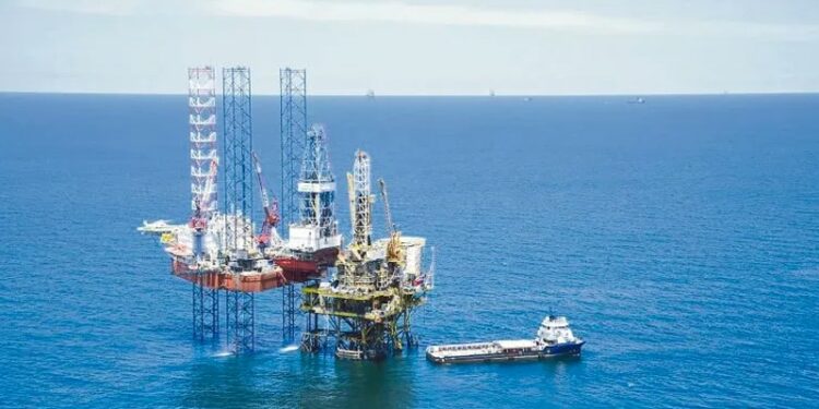 Superan ingresos petroleros nivel programado para 2022: Hacienda