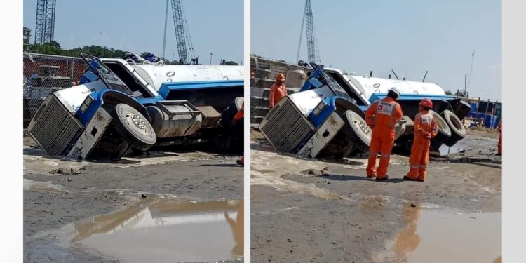 refinería dos bocas olmeca socavon